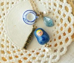 'Tea time in London' Matryoshka babushka necklace, polymer clay, in blue and white, vintage retro style