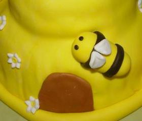 12 Fondant Bee & Flowers Cupcake Toppers