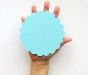 16 aqua (5.0 inches) Scalloped Circles in Textured Cardstock A99