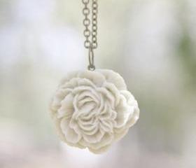 Cream-Ivory Peony Flower Necklace Bridal Jewelry - Pearl