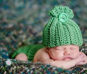 Sack hat and diaper cover set