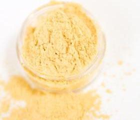 Buttercup - Pale Sunny Yellow Mineral Eyeshadow - Handcrafted Makeup