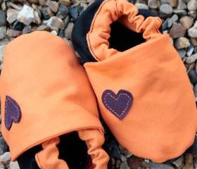 Baby booties, orange and black 3-9 months