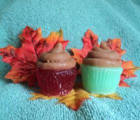 Mini Cupcake Soaps - Caramel Apple Scented