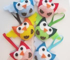 6 Christmas Owl ornaments, felt party favors A414