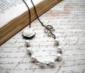 Bridesmaid Necklace - Flower Necklace - Bridal Necklace - White Glass Pearl Necklace