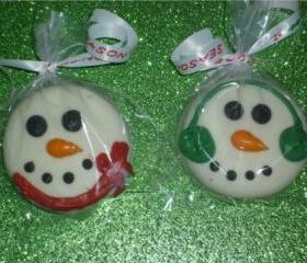 Snowman White Chocolate Covered Oreos Order of 12