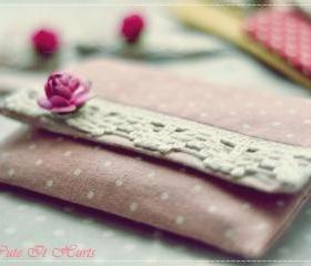 Wesley purse in linen dots and gingham shades of pink 