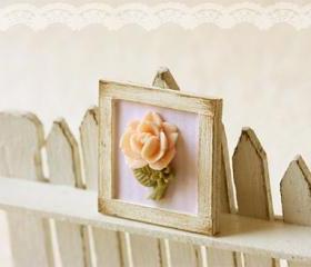 Dollhouse Miniature Shabby Chic Pink Framed Rose Decoration 
