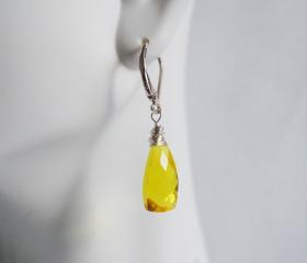 Yellow Quartz Pyramid Trillion shaped Briolette dangle Earrings
