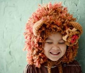Lion or Lioness (Adult Size)