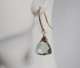 GREEN AMETHYST Quartz Faceted TRILLION Shaped dangle Earrings
