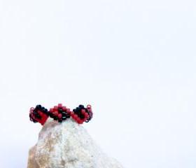 Cute thin ring band. Bead woven custom ring red and black