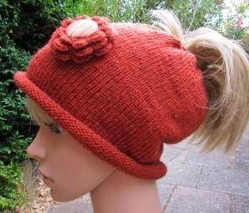 Ponytail Beanie - autumn rust with plaid button
