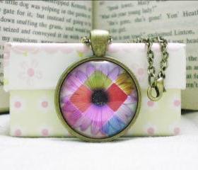 Cabochon Necklace, Daisy, Glass Image Pendant Necklace Handmade