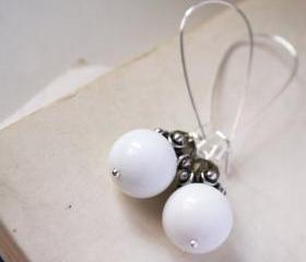 white and grey earrings - glass anc crystal - white andr gray grey silver smoke elegant modern minimal