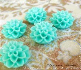 12 Resin Chrysanthemum Flower Cabochons Accessory 15x8mm