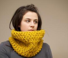 Chunky Crochet Cowl in Mustard Yellow