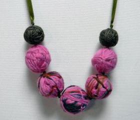Wool yarn beads necklace - Pink, mixed colors and sage green - Ready to ship