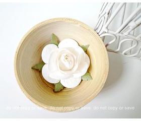 2 Rose Big paper flower white / pack 