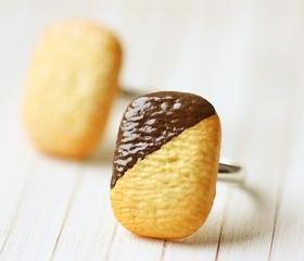 Food Jewelry - Danish Cookie Ring - Chocolate OR Sugar