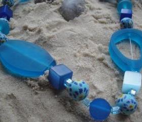 Blue Resin and Flower Necklace