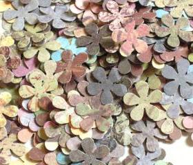 Vintage Inspired Running Through The Daisy Fields - Grab Bag of Flowers - Set of 100