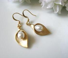 Golden Calla Lily With White Glass Pearl Teardrops Earrings - Bride, Maid Of Honour, Bridesmaids