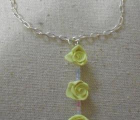 Pale Yellow Triple Rose Necklace