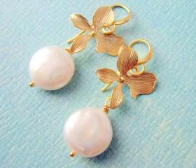 Gold Flower and Pearl EarringsBridesmaids 