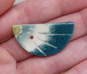 Ceramic Brooch / Gradient Birdy with Rouge