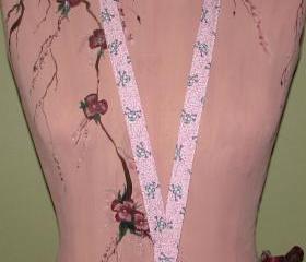 Fabric Lanyard - Pink With Gray Skulls