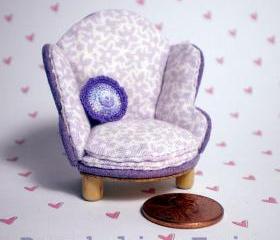 Dollhouse Chair Half Scale 1/24 - Lavender Floral Print 