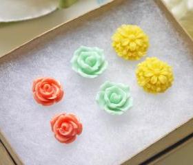 Sale. Colorful Flower Post Earrings Set. Jewelry Set