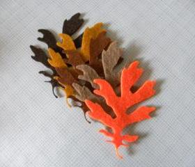 L109 -- 5 Oak leaves on felt 3.5 inch