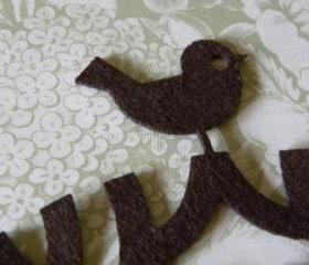Felt tree with little bird. 
