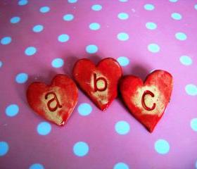 Initial Letter heart brooch / pin / button / badge. Ceramic. Made in Wales, UK