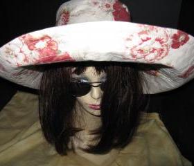 Creme Red Print Wide Brim Sunhat
