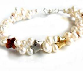 Bracelet freshwater cultured white pearls trio stars silver, gold, copper - Shooting Stars - Metallic Gift for her Under 20