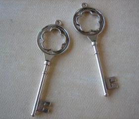 2PCS - Antique Silver Key Charms - Lead and Nickel Free - 77mm - Findings by ZARDENIA
