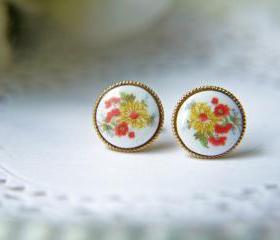 Vintage Glass Autumn Floral Cabochon Post Earrings. Gold Bezel Setting. Yellow Chrysanthemum
