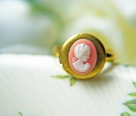 Pink Lady Cameo Vintage Locket Ring. Secrect Compartment