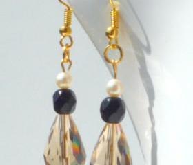 Vintage vibe drop earrings