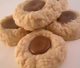 6 Peanut Butter Thumb Print Cookies with a Chocolate Center Candle Tart Melts Soy Wax Wickless Candles