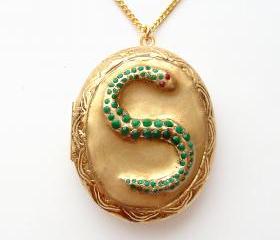 Harry Potter Slytherin Horcrux Locket with Gold Chain Necklace