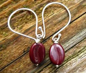 Coffee lovers delight. Dark brown & matte coffee bean glass bead earings. Bali Sterling Silver Earwires ball end. Coffee bean earrings. Mocha. Latte.