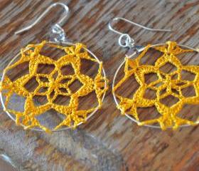Delicate Lacy Earrings - Curry Mustard 