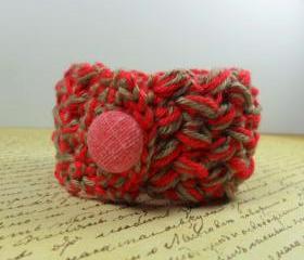 Handmade crochet bracelet - red & beige