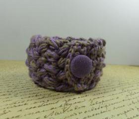 Handmade crochet bracelet - purple & beige