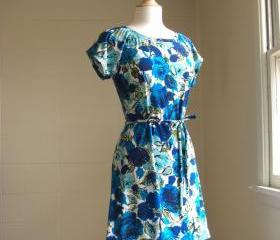Blue Floral Print Shift Dress